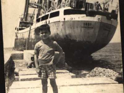 Una scena che il capoluogo pugliese visse nuovamente nel 1962, quando la nave �Iasi Constanta� si aren� davanti al litorale di San Cataldo